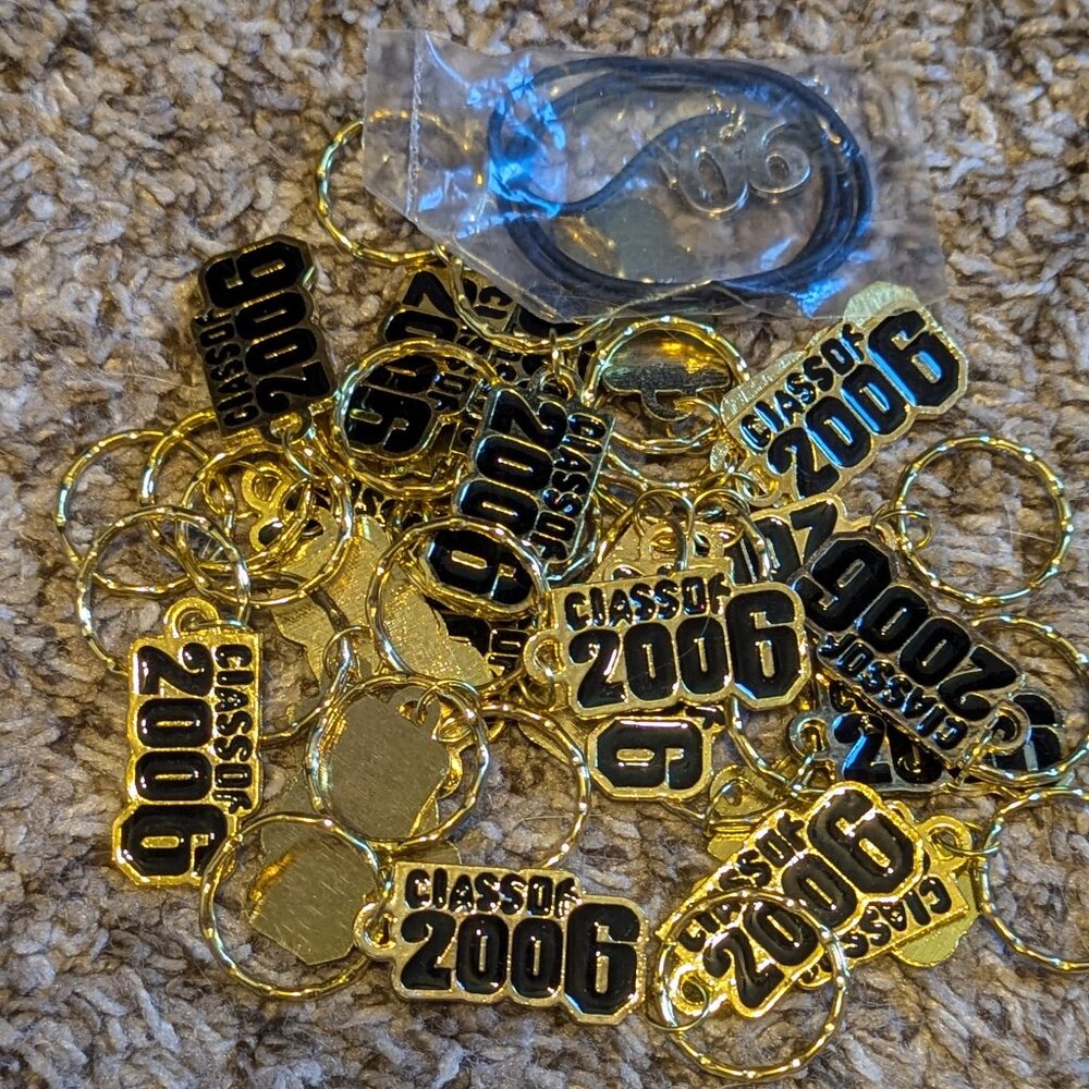 Lot of 25 "Class of 2006" Keychains and 1 "06" Bracelet